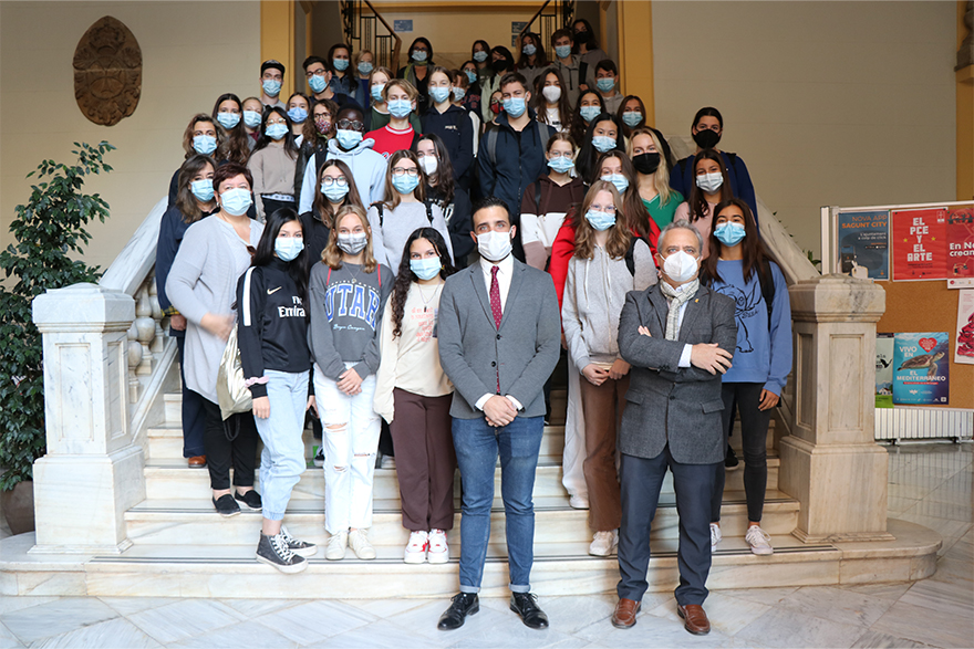 L'Ajuntament de Sagunt rep els alumnes del programa Erasmus+ de l'IES María Moliner i de tres instituts europeus