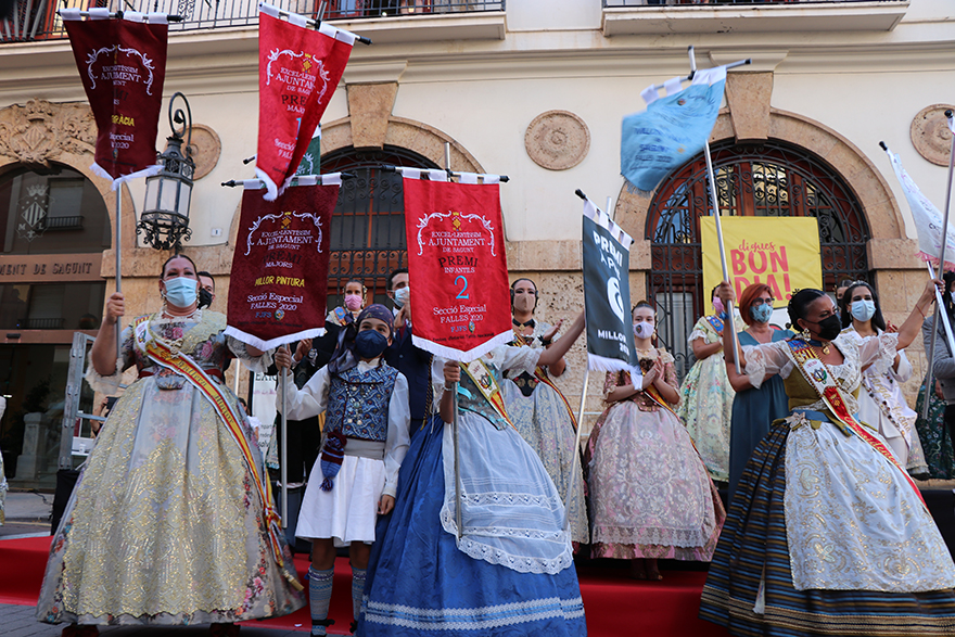 La Falla La Marina guanya el Premi a la Millor Falla de Sagunt i El Palleter es fa amb el de Millor Falla Infantil