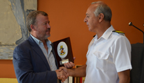 El alcalde de Sagunto recibe al Comandante Naval de Valencia en su visita al municipio