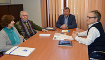 El president de Prósopon Sagunt presenta a l'alcalde el XX Festival de Teatre Grecollatí