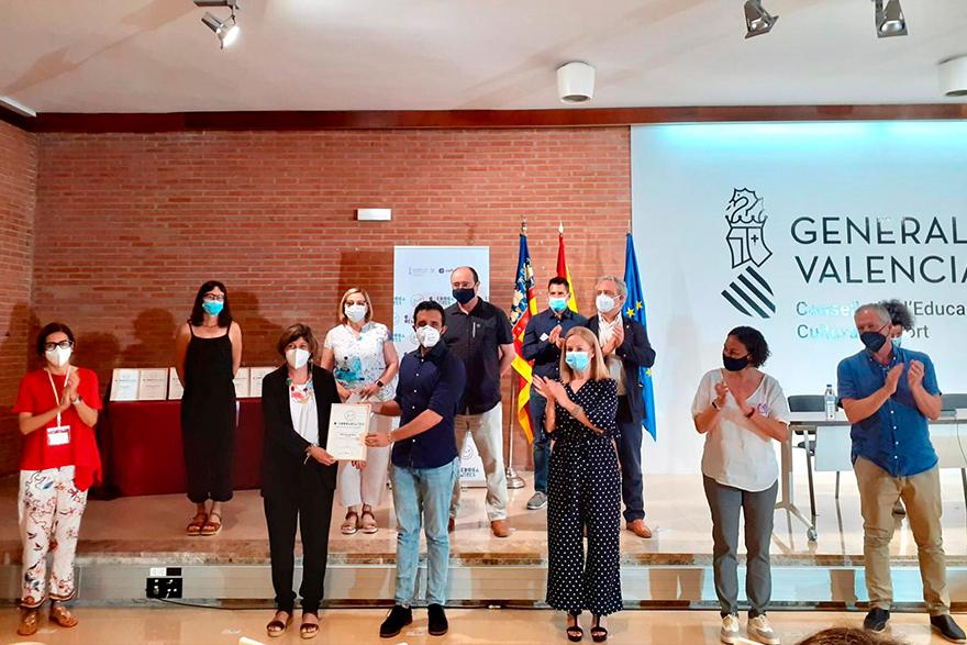 L'Ajuntament de Sagunt assistix a l'acte de lliurament del reconeixement a l'IES Clot del Moro per participar en el projecte Coeducacentres
