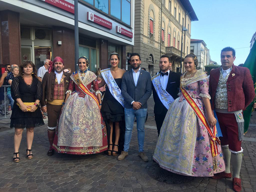 Una delegació municipal assisteix a les festes de la Targa de Cecina, la ciutat italiana agermanada amb Sagunt