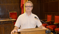 El delegat d'Educació manifesta que continuarà el servei de la UNED en la ciutat però cal renegociar el conveni