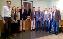 El retrat de l’exalcalde Sergio Muniesa s'ha col•locat hui en la galeria d'alcaldes de l'edifici administratiu de l'Ajuntament de Sagunt