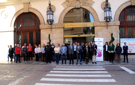 Sagunt guarda un minut de silenci en senyal de condemna i repulsa pel presumpte assassinat masclista ocorregut a Lugo i a Granada