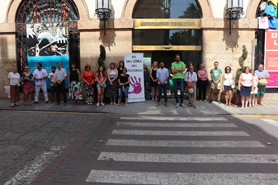 Sagunt guarda un minut de silenci en senyal de condemna i repulsa pel presumpte assassinat masclista ocorregut a Villalba, Lugo
