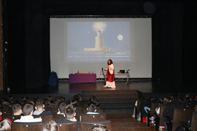 L’espectacle ‘Hypatia, la luz del pensamiento’ acosta la figura d'esta filòsofa d'Alexandria a estudiants de Sagunt i el Port de Sagunt