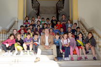 L'alcalde rep als alumnes de 4º de primària del col·legi Ausias March